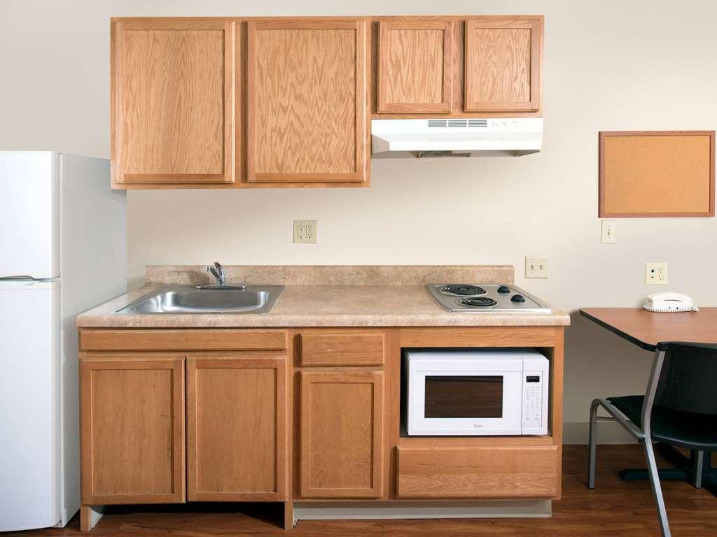 Extended Stay America Select Suites - Wilmington - West Chambre photo